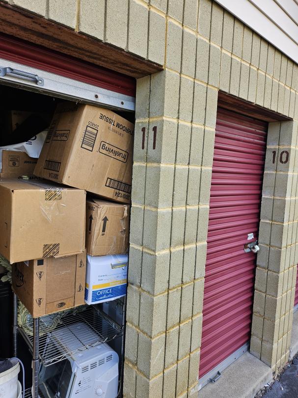Storage Unit Auction in Belleville, IL at Gateway Storage Mall